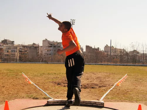 Σφαιροβολία - Diamantis Sports School